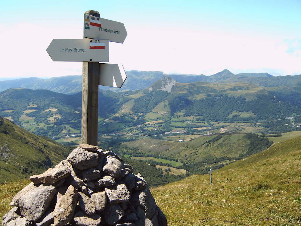 gr400 tour du cantal